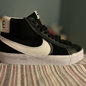 Nike Blazer mids size 9 worn once (too short!)
